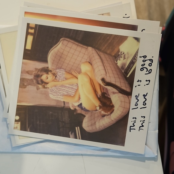 TSWIFT 1989 album polaroids + CD - Picture 8 of 15